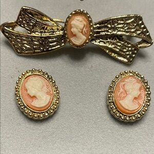 Natural Jade Soft Bow Tie Victoria Ladies Brooch Pin and earrings set